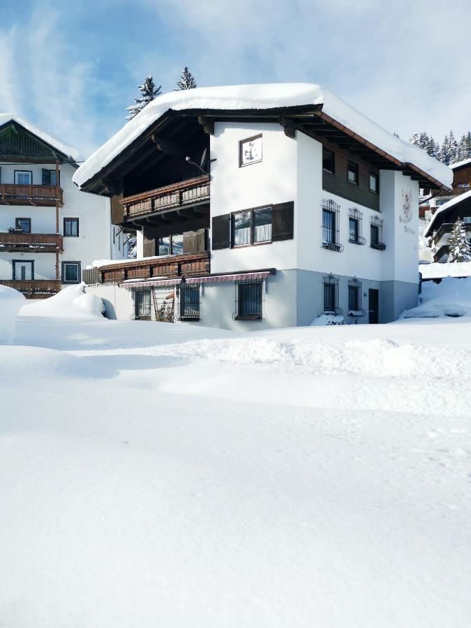 Family Friendly Chalet - Central With Beautiful Mountain Views Seefeld in Tirol Exteriör bild