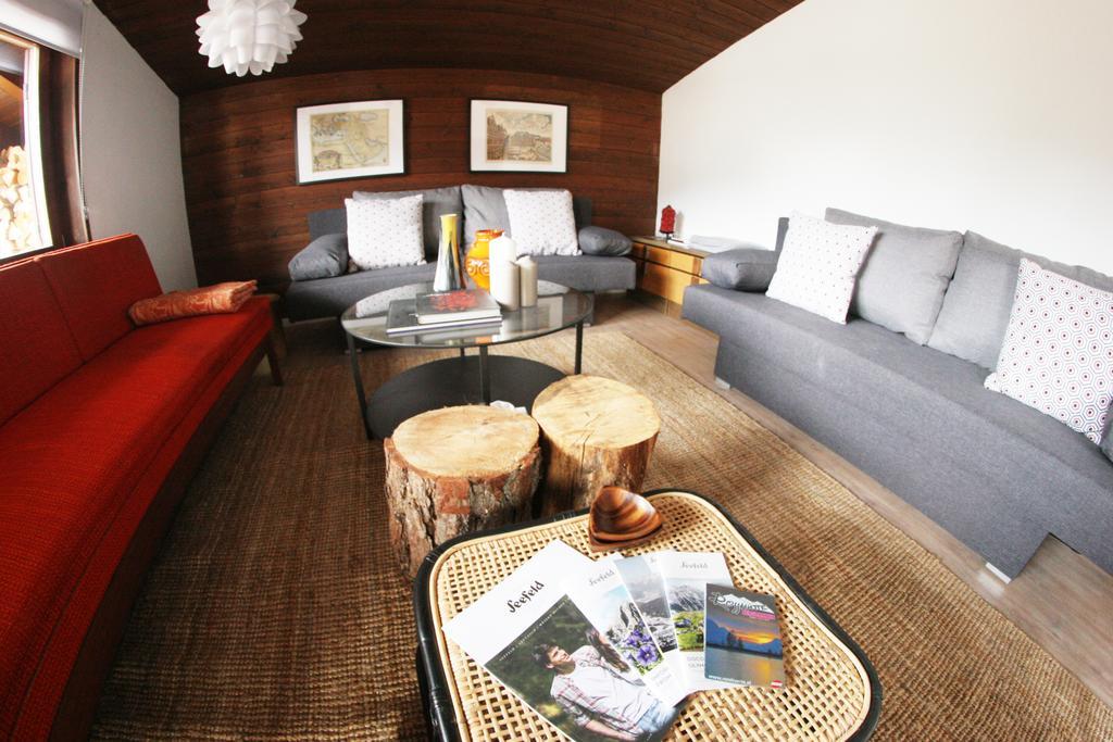 Family Friendly Chalet - Central With Beautiful Mountain Views Seefeld in Tirol Exteriör bild