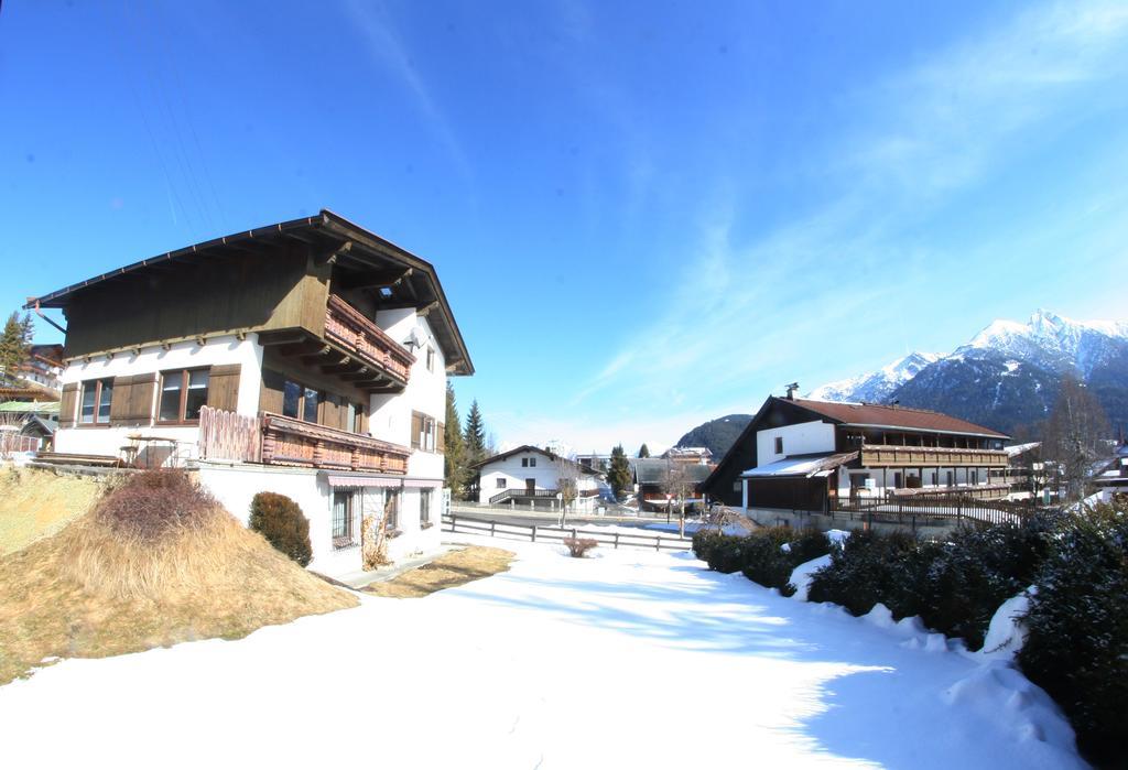 Family Friendly Chalet - Central With Beautiful Mountain Views Seefeld in Tirol Exteriör bild