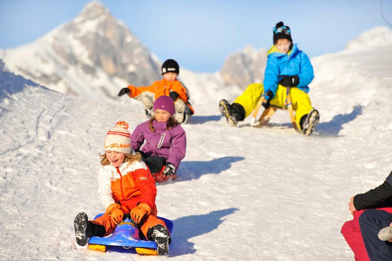 Family Friendly Chalet - Central With Beautiful Mountain Views Seefeld in Tirol Exteriör bild